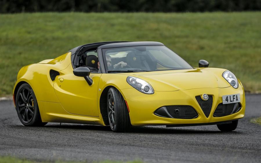 Alfa Romeo 4C Spider (960) (UK) '2015 - 19